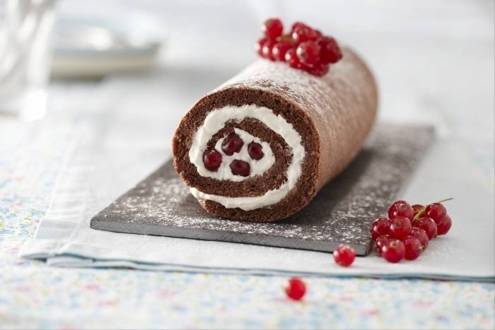 Chocolate rolled cake