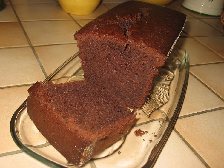 Dark chocolate cake