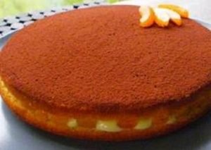 Creamy apricot cake
