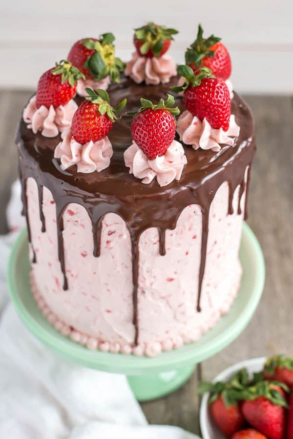 chocolate strawberry cake