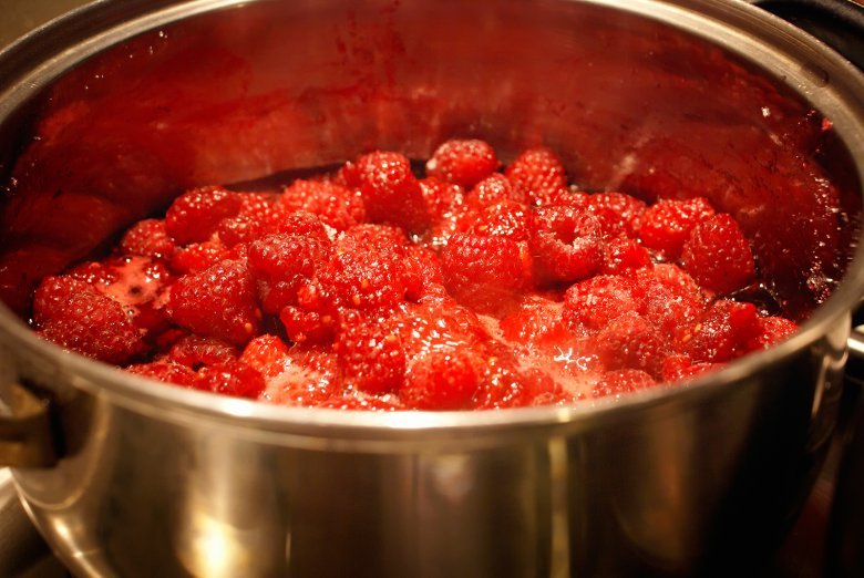 Especially in summer there is a large selection of fruits that can be made into jam.