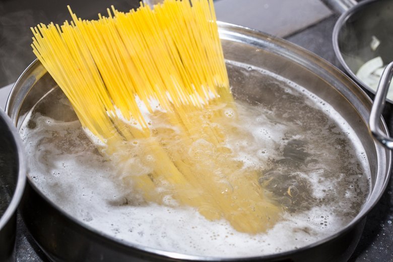 There are a few things to keep in mind when cooking pasta.