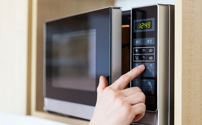 Cooking in a microwave oven is quick and easy.