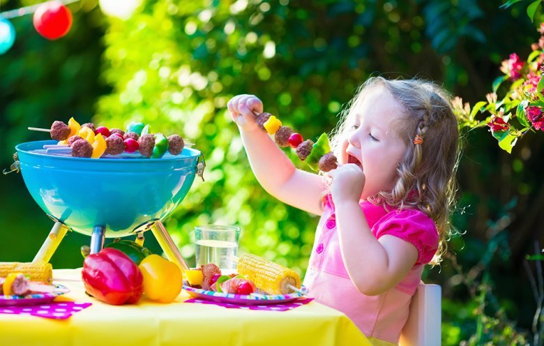 When cooking for children, care should be taken to ensure a varied and healthy diet.