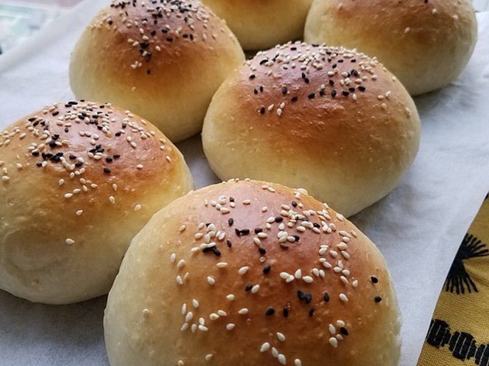 Photo of Hamburger and hot dog buns from  Kitchen punk