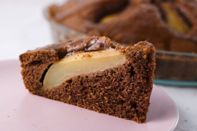 Vegan chocolate pear cake