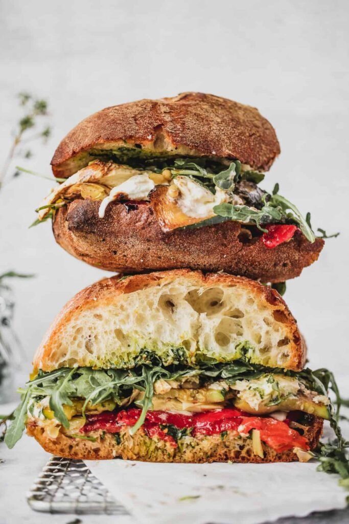 Roasted-veggie-sandwich-pesto